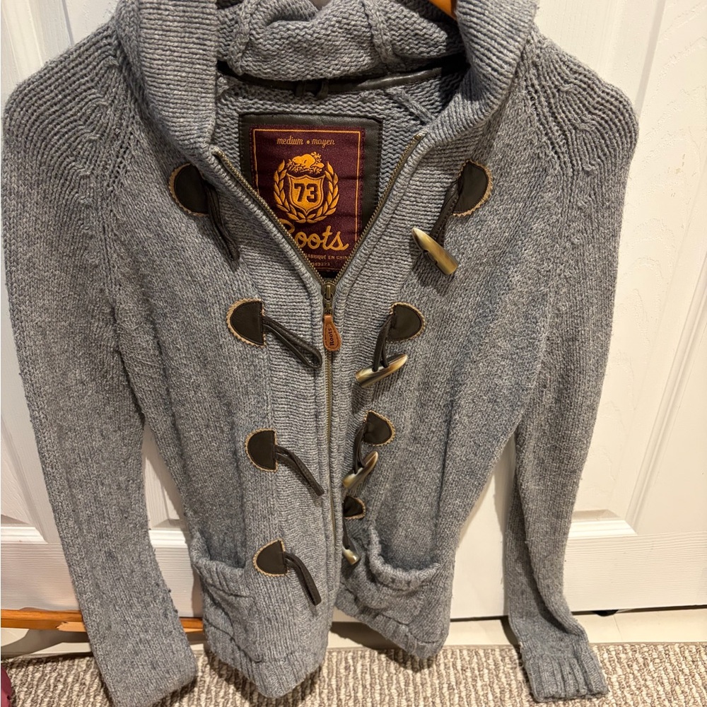 Vintage Roots sweater